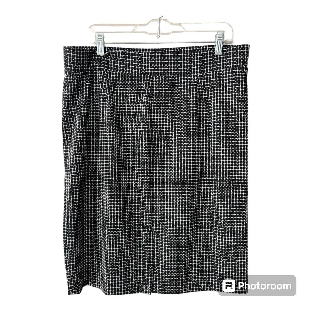 COUNTERPARTS MIDI Fall Women’s Black & White Skirts Size L NWOT